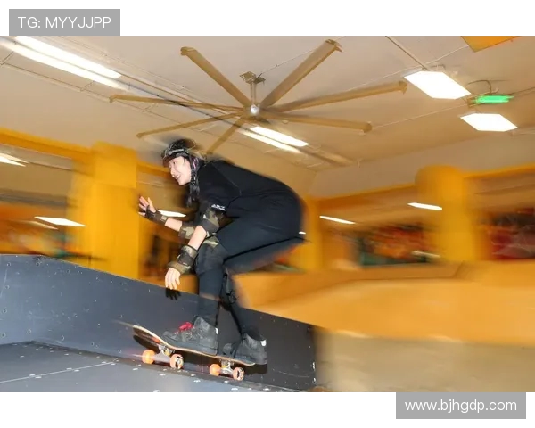 李芳畅谈滑板人生：从初学者到专业选手的心路历程与成长故事